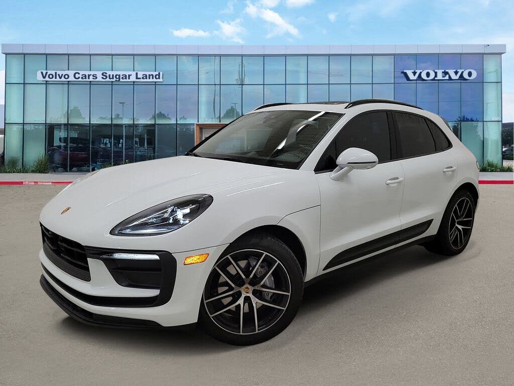 2025 Porsche Macan AWD