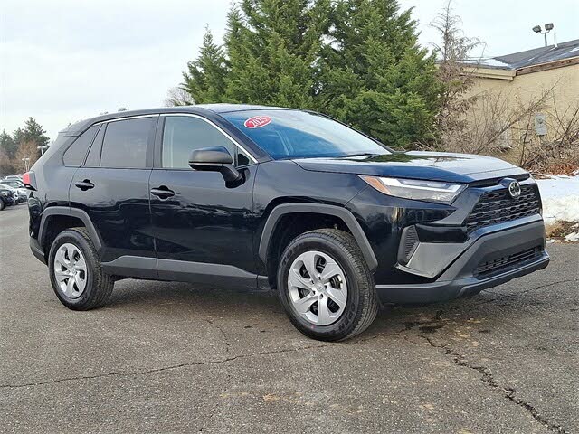 2025 Toyota RAV4 LE AWD