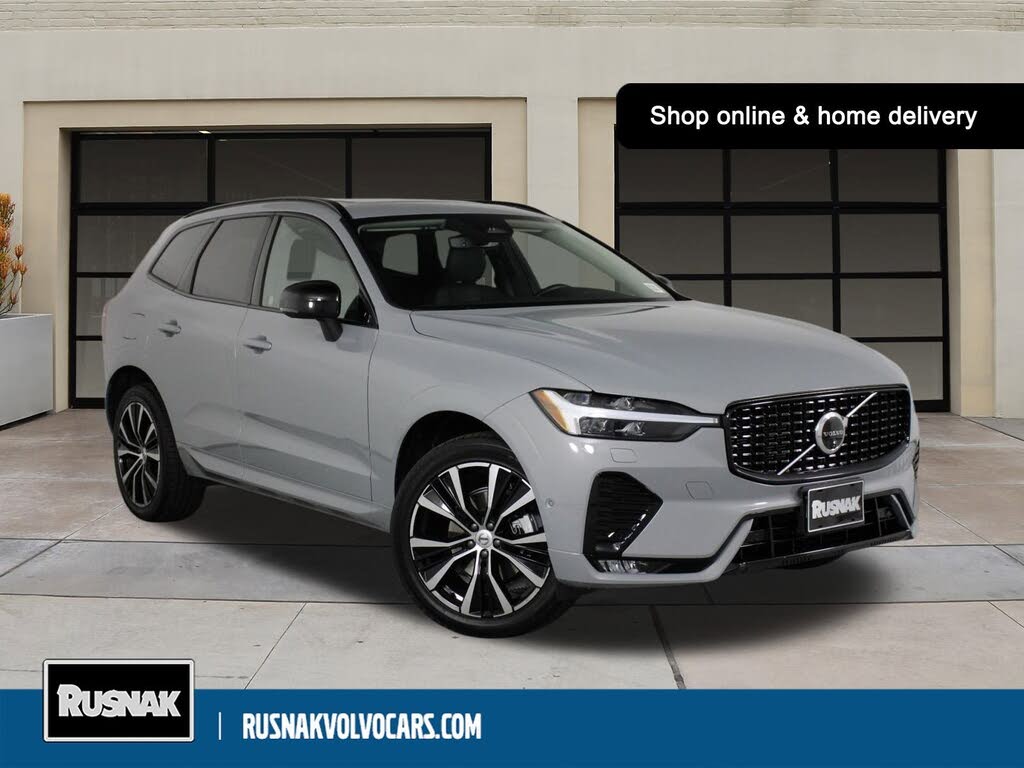 2025 Volvo XC60 B5 Plus Dark Theme AWD