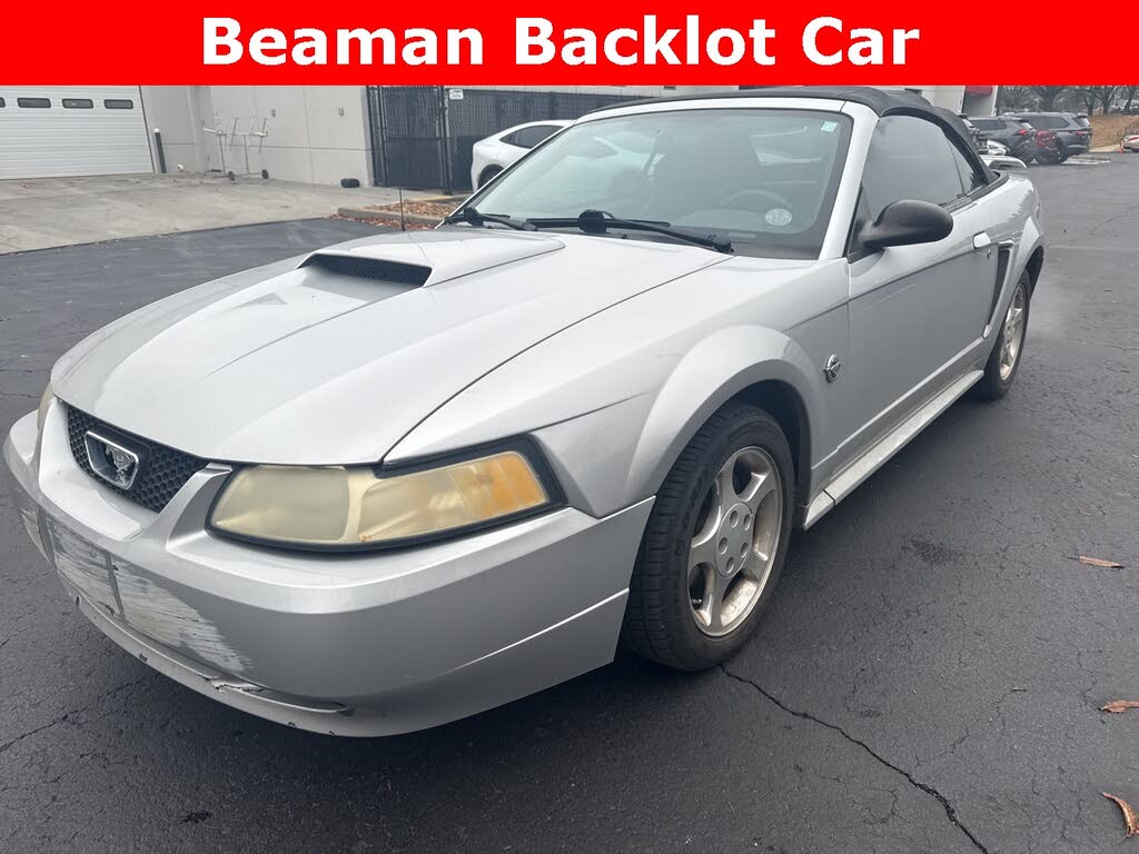 2004 Ford Mustang Deluxe Convertible RWD
