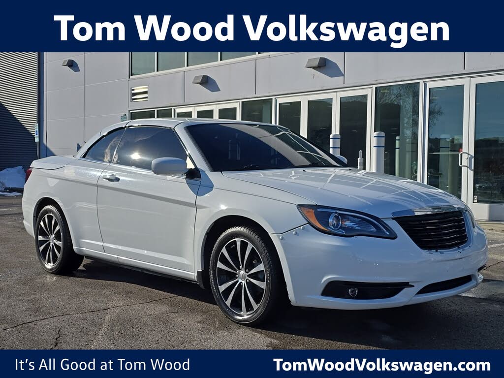 2011 Chrysler 200 S Convertible FWD