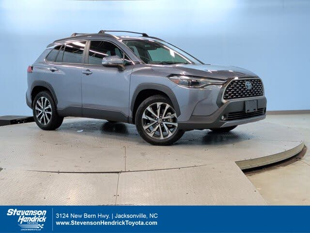 2022 Toyota Corolla Cross XLE FWD
