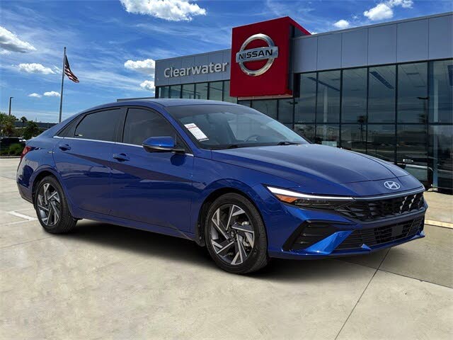 2024 Hyundai Elantra Limited FWD