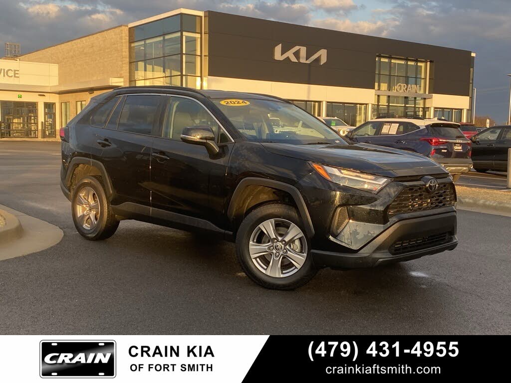 2024 Toyota RAV4 XLE FWD