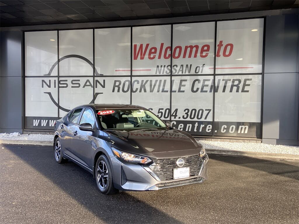 2025 Nissan Sentra SV FWD