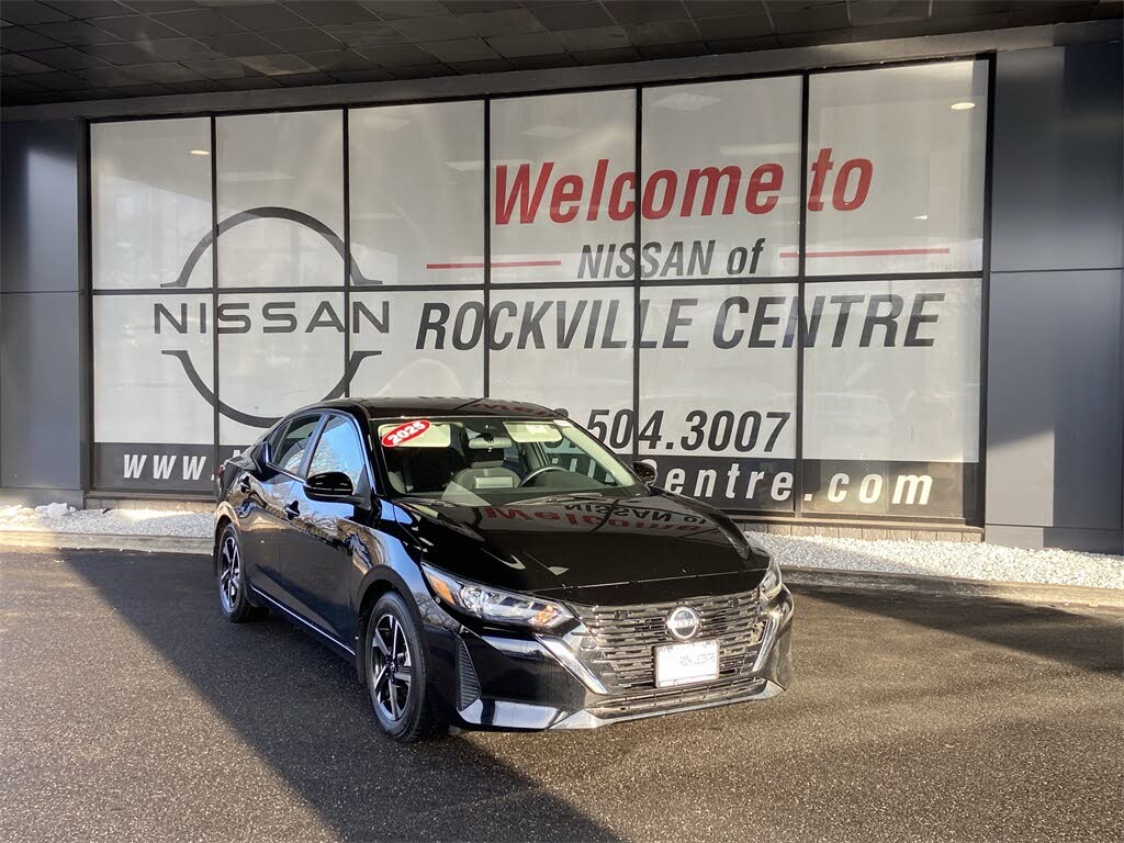 2025 Nissan Sentra SV FWD