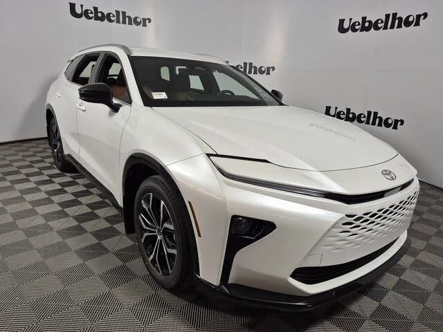 2025 Toyota Crown Signia XLE AWD