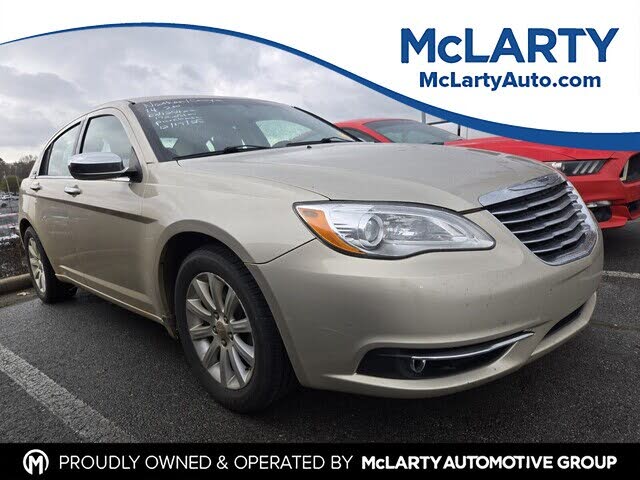 2014 Chrysler 200 Limited Sedan FWD