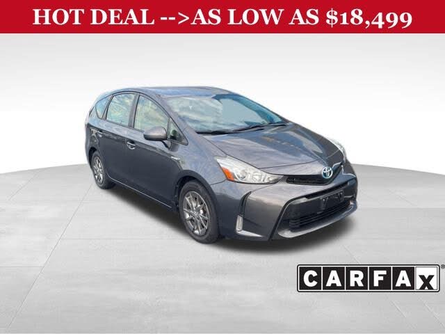 2017 Toyota Prius v Four FWD
