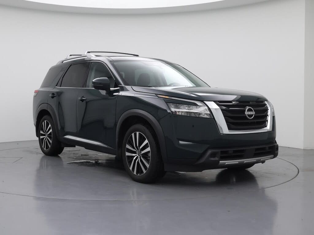 2024 Nissan Pathfinder Platinum FWD