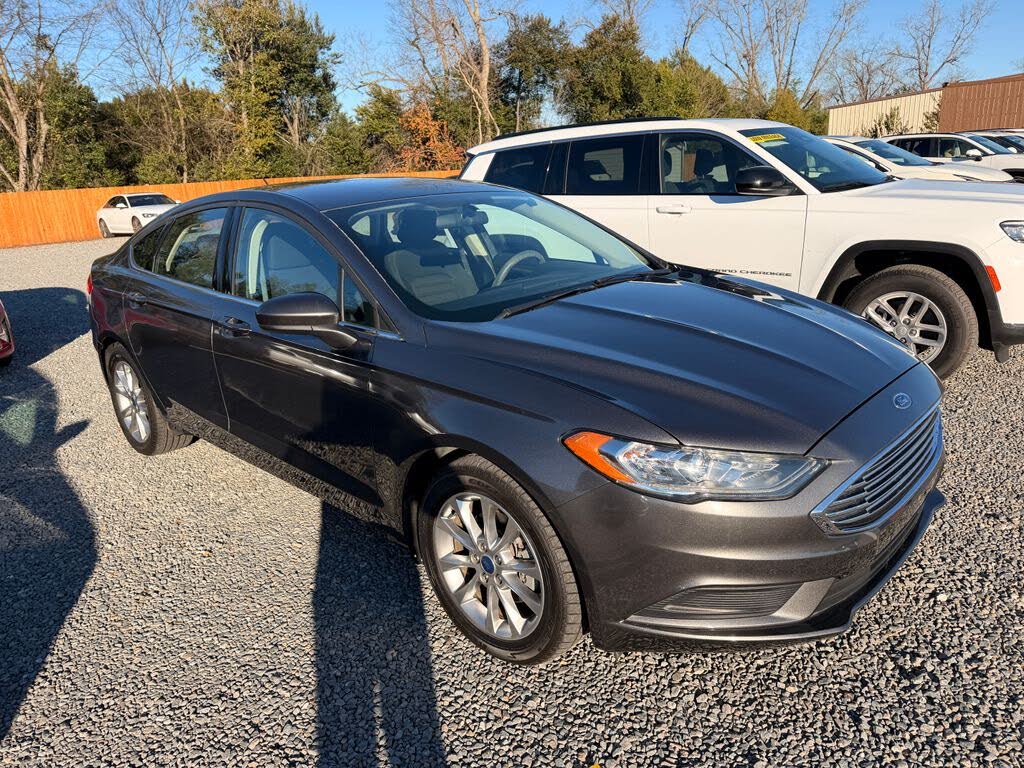 2017 Ford Fusion SE