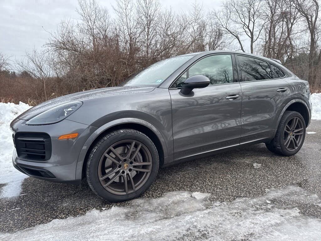 2022 Porsche Cayenne Coupe