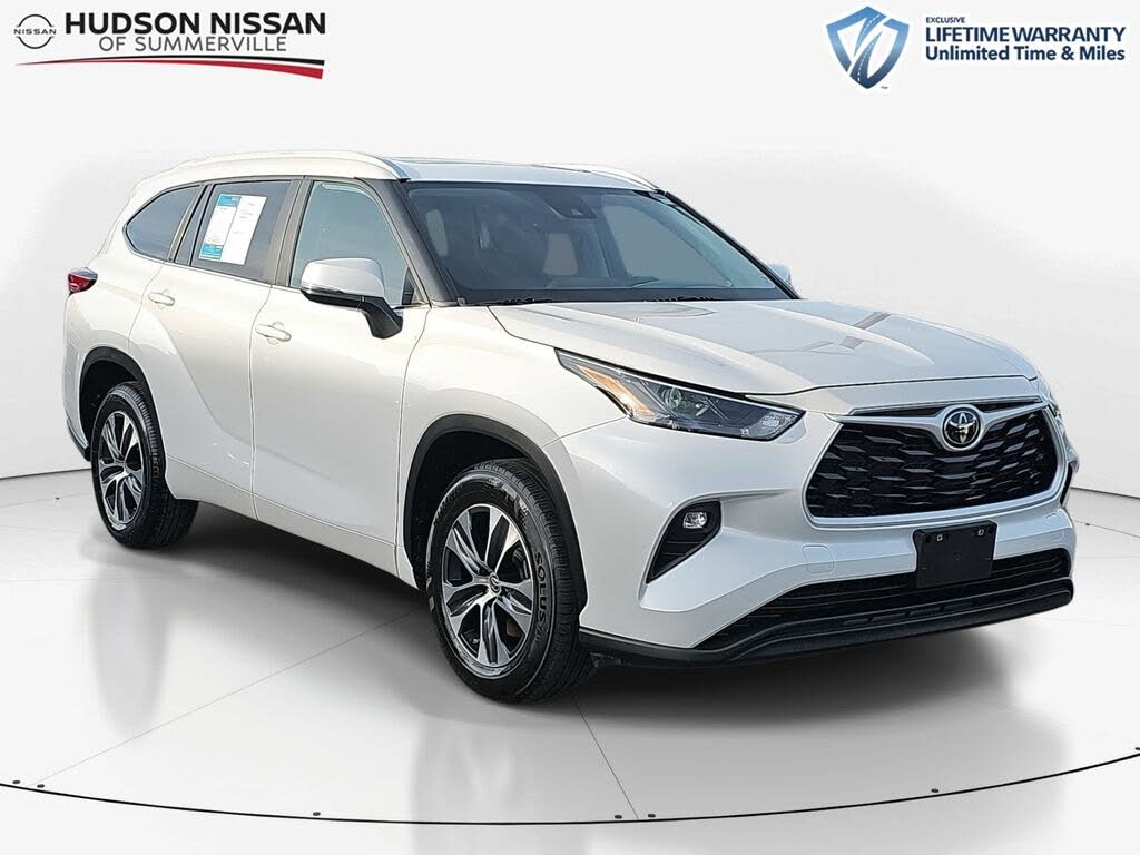 2023 Toyota Highlander L FWD