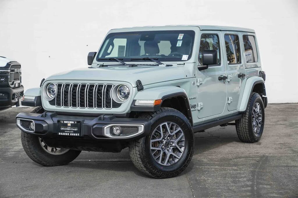 2024 Jeep Wrangler Sahara 4-Door 4WD
