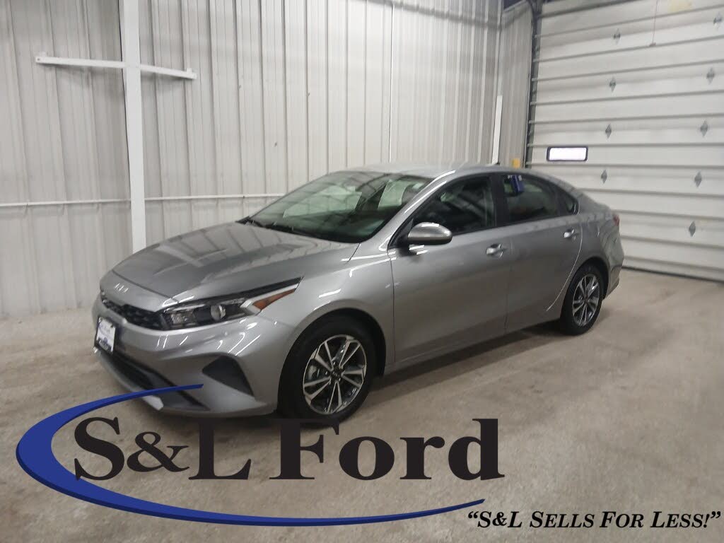 2024 Kia Forte LXS FWD