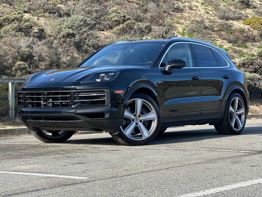 2024 Porsche Cayenne AWD