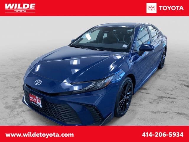 2025 Toyota Camry SE FWD