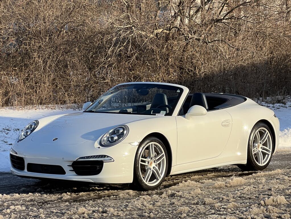 2015 Porsche 911 Carrera 4 Cabriolet AWD