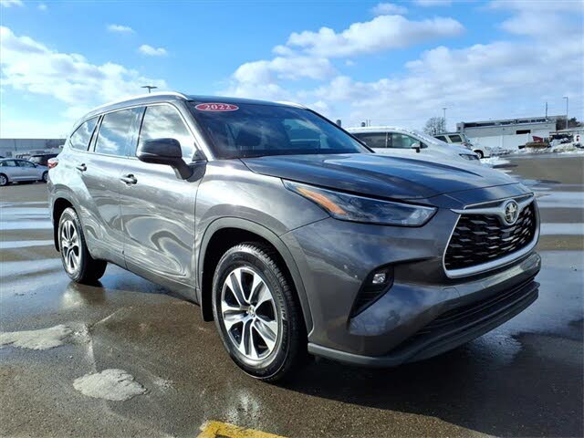 2022 Toyota Highlander XLE AWD