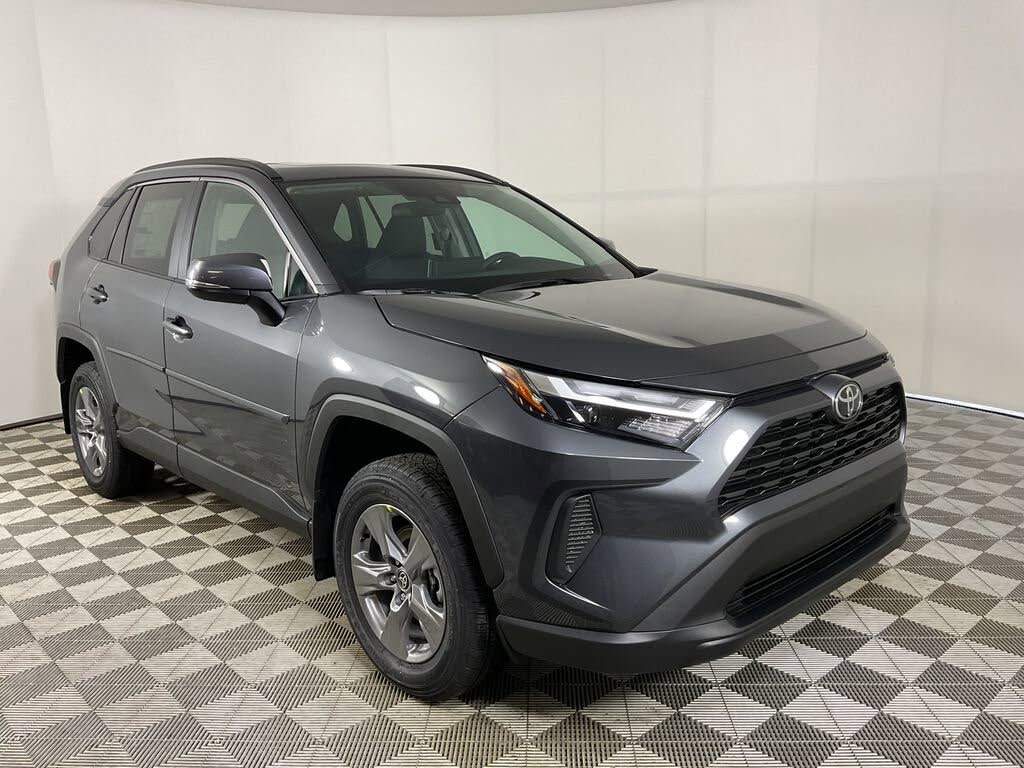 2025 Toyota RAV4 XLE AWD