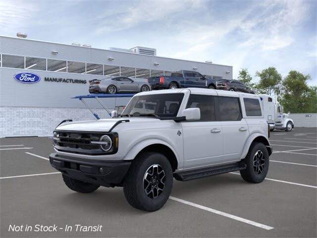 2025 Ford Bronco Outer Banks 4-Door 4WD