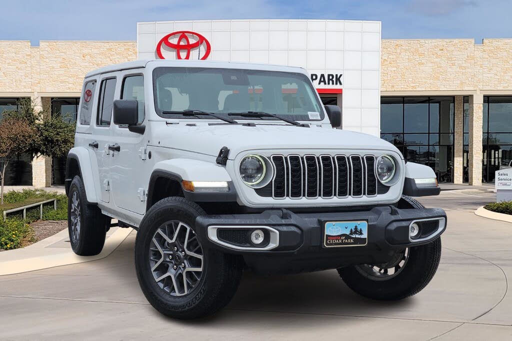 2025 Jeep Wrangler Sahara 4-Door 4WD