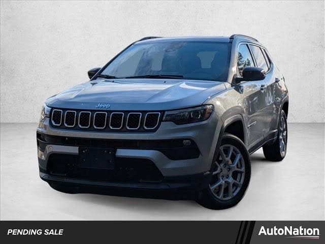 2023 Jeep Compass Latitude Lux 4WD