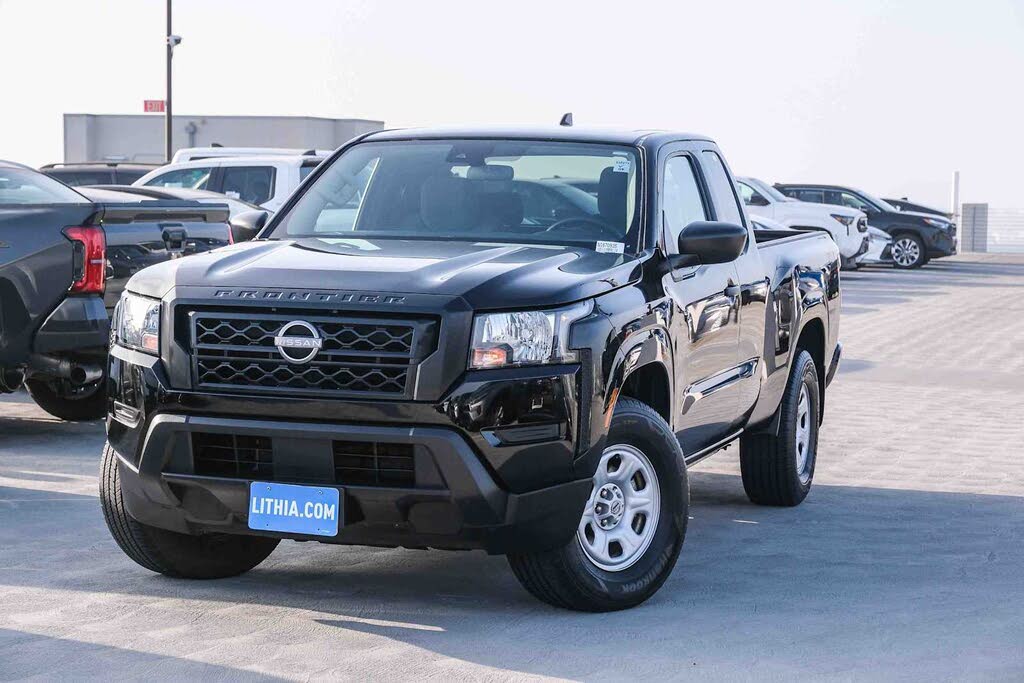 2023 Nissan Frontier S King Cab RWD