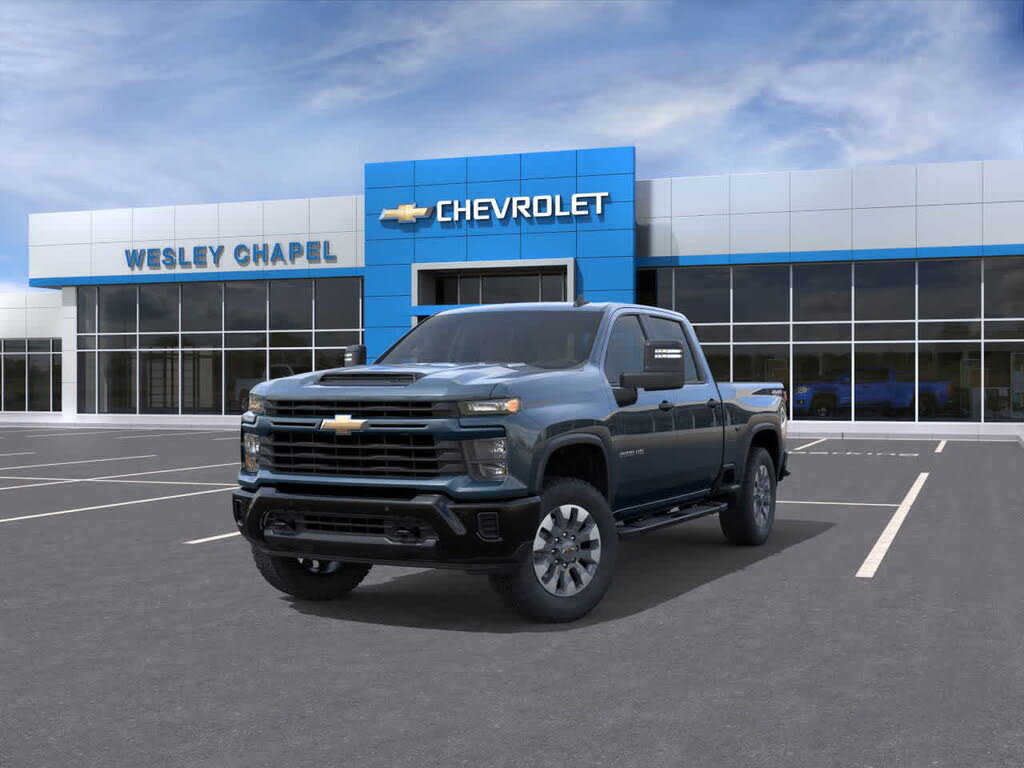 2026 Chevrolet Silverado 2500HD Custom Crew Cab 4WD