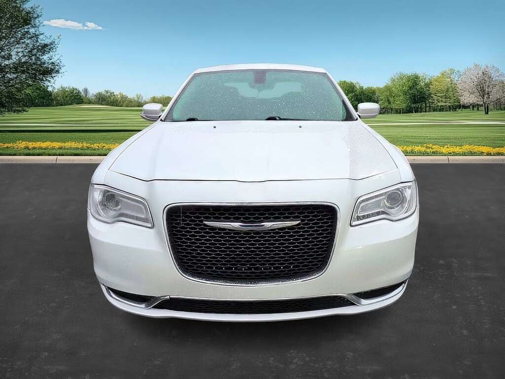2015 Chrysler 300 Limited RWD