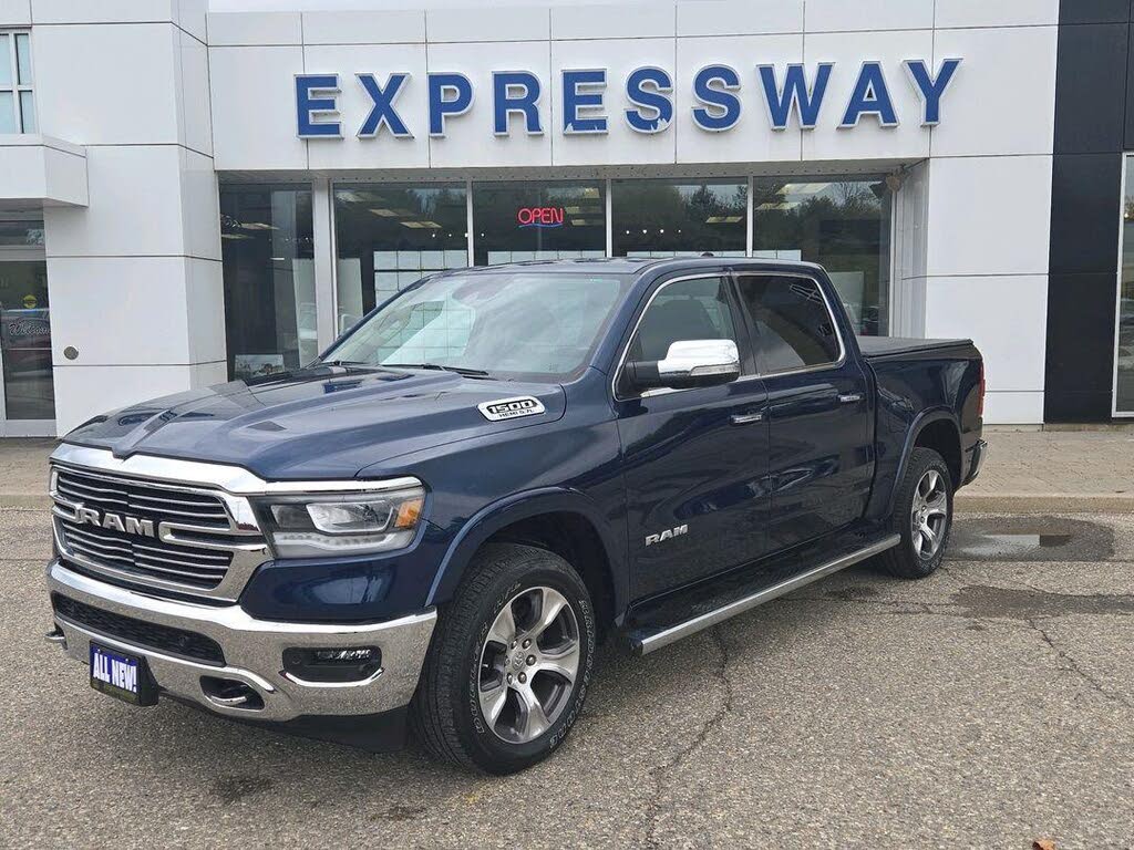 2022 RAM 1500 Laramie Crew Cab 4WD
