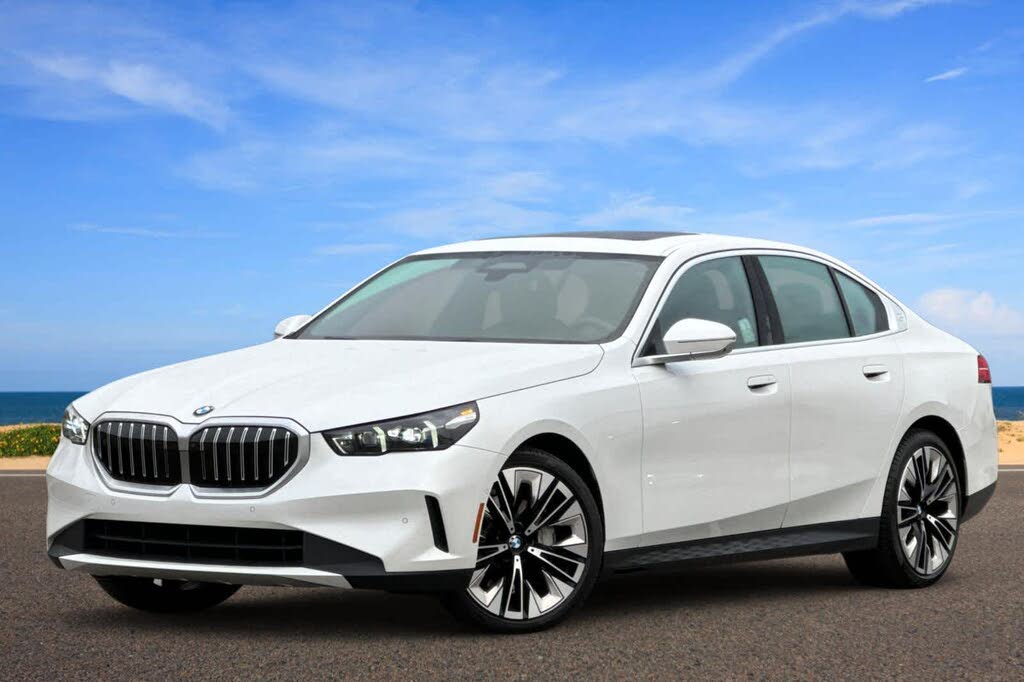 2025 BMW 5 Series 540i xDrive