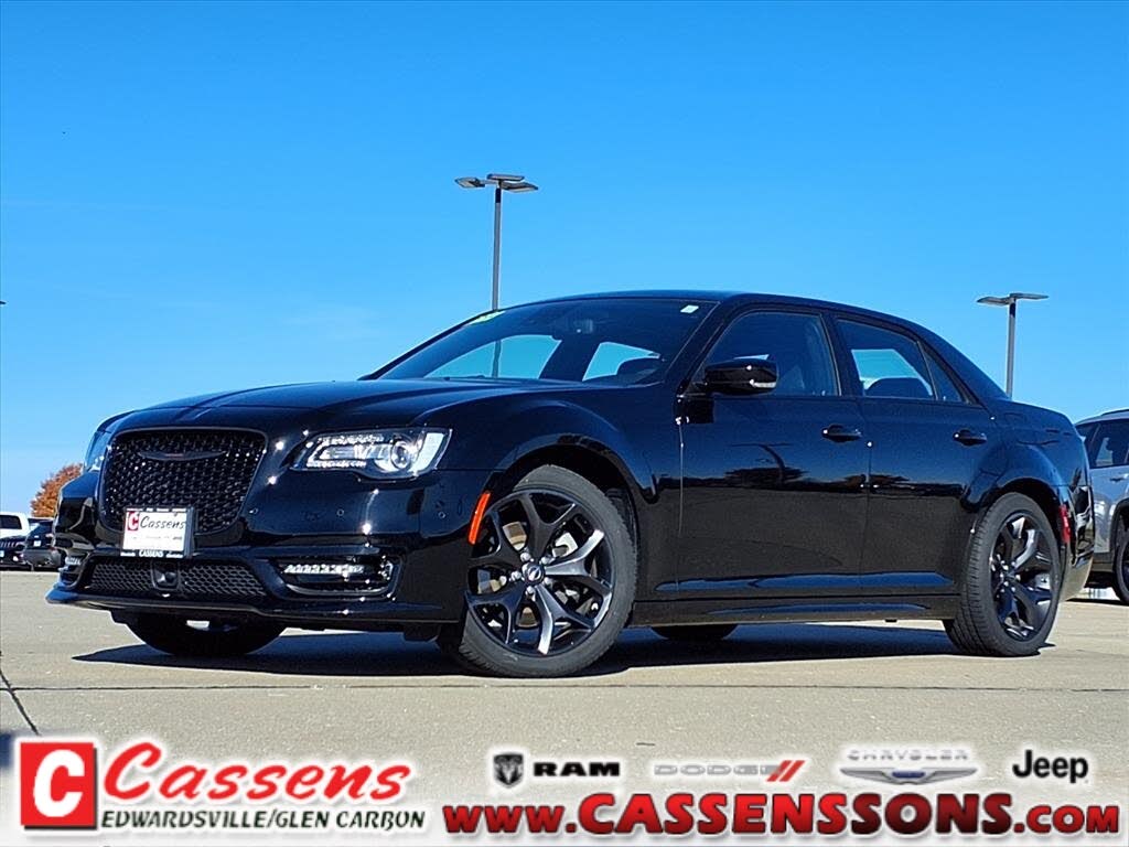 2023 Chrysler 300 S V8 RWD