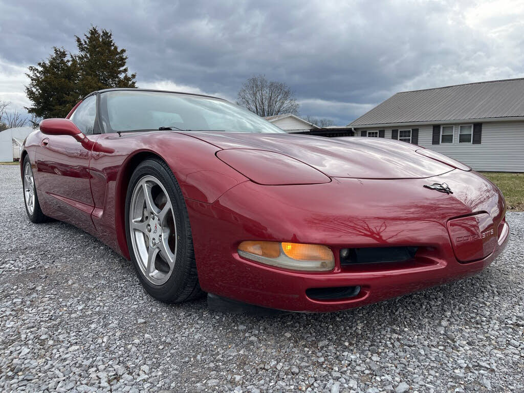 1999 Chevrolet Corvette Hatchback RWD