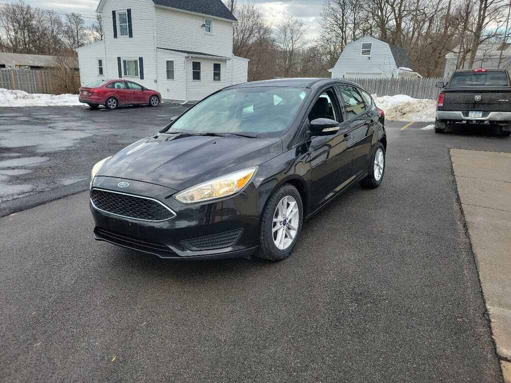 2015 Ford Focus SE Hatchback