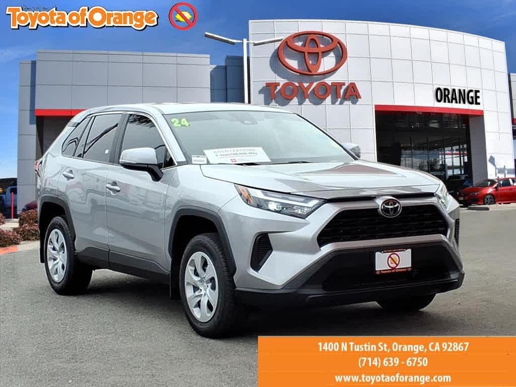 2024 Toyota RAV4 LE FWD