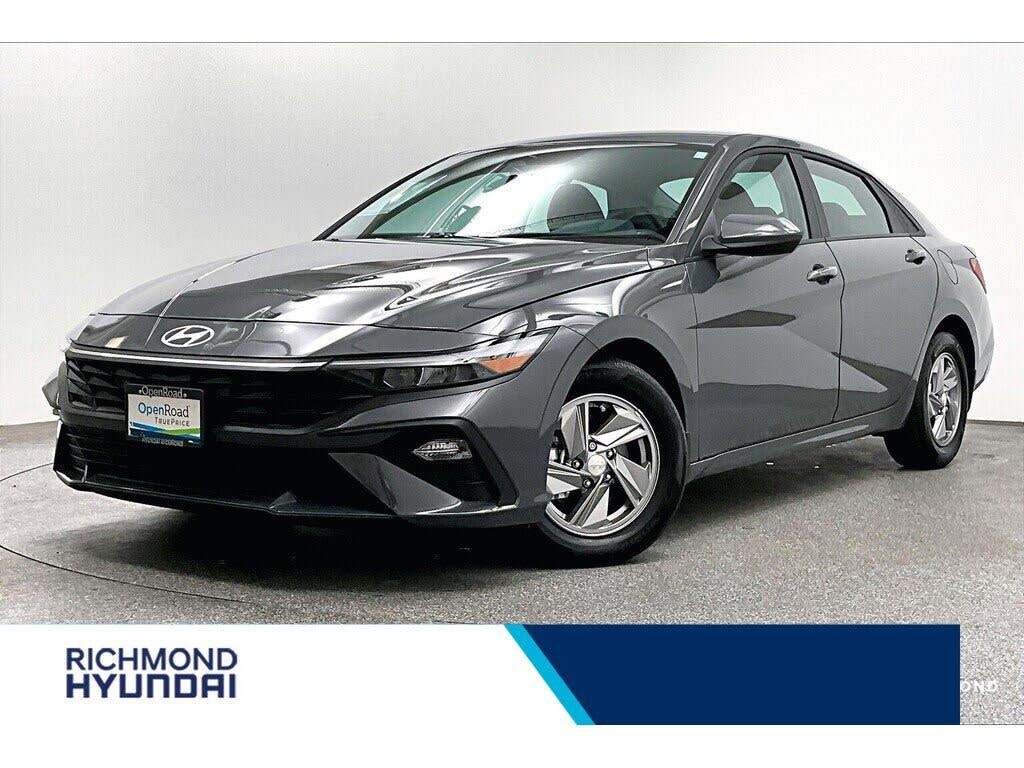 2025 Hyundai Elantra Essential FWD