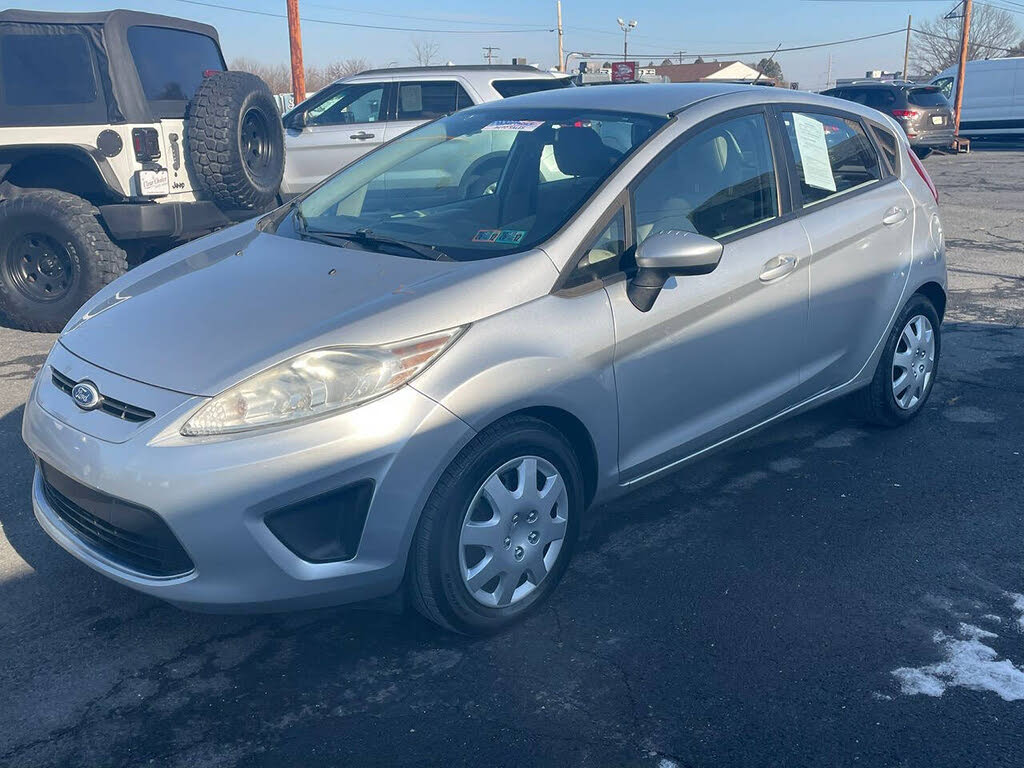 2011 Ford Fiesta SE Hatchback