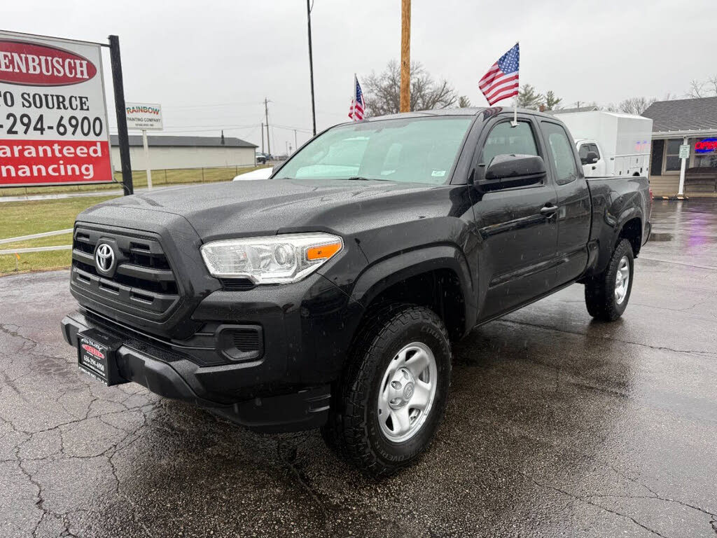 2017 Toyota Tacoma SR I4 Access Cab 4WD