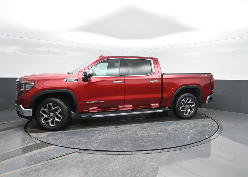 2023 GMC Sierra 1500 SLT Crew Cab 4WD