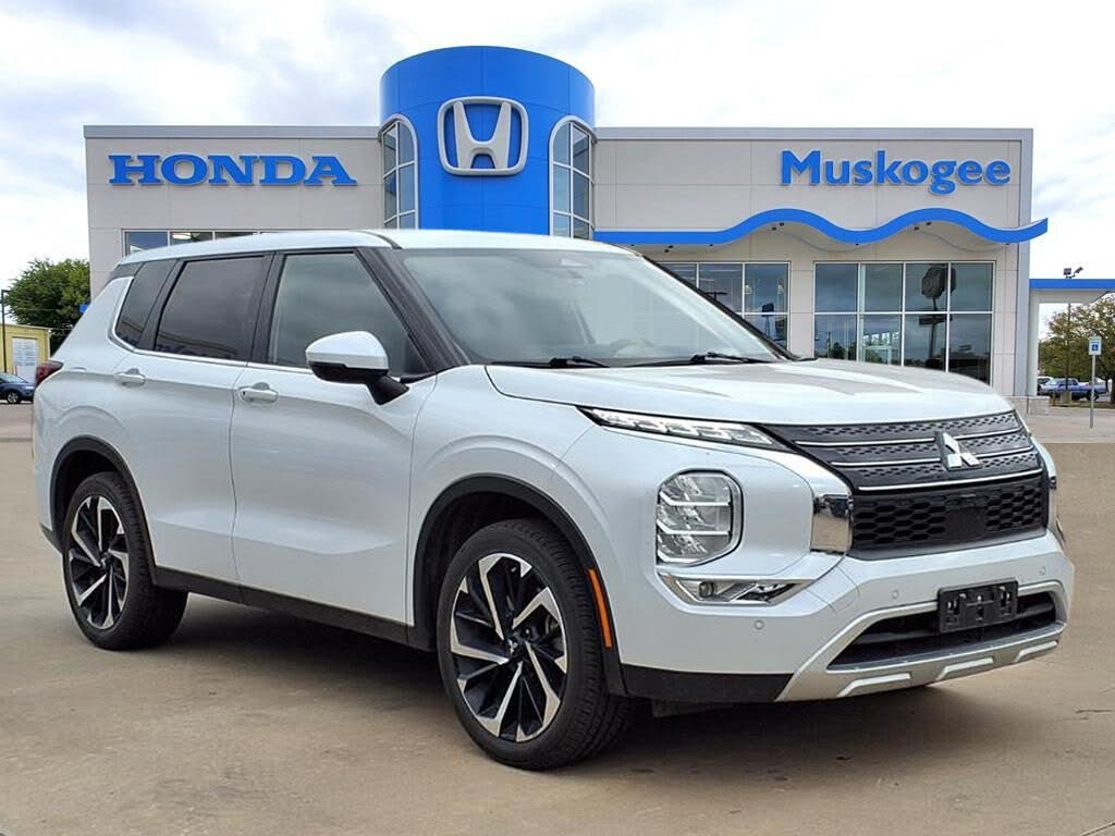 2024 Mitsubishi Outlander SE FWD