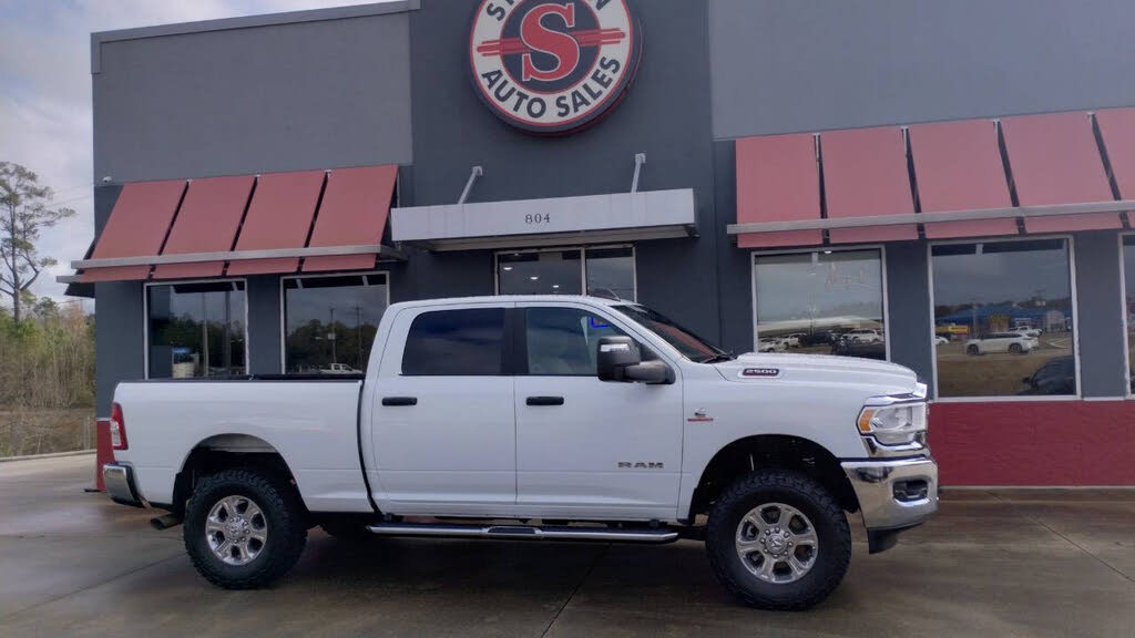 2024 RAM 2500 Big Horn Crew Cab 4WD