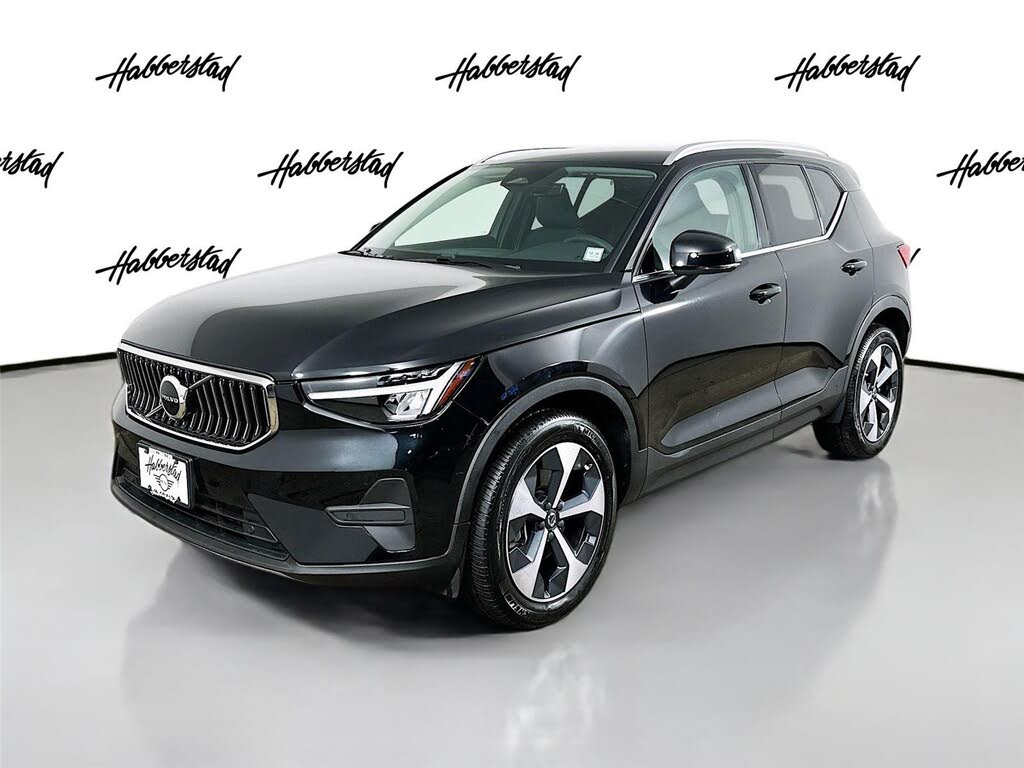 2024 Volvo XC40 B5 Core Bright Theme AWD