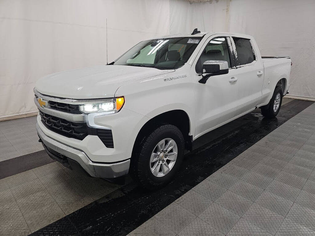 2025 Chevrolet Silverado 1500 LT Crew Cab 4WD