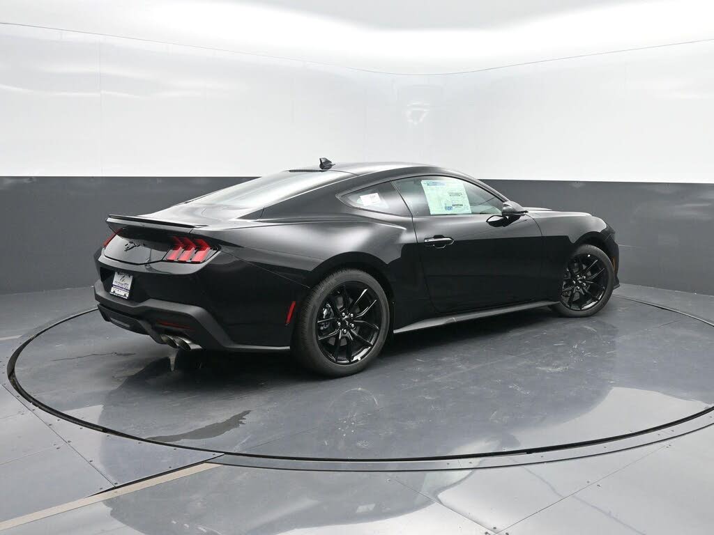 2025 Ford Mustang EcoBoost Premium Fastback RWD