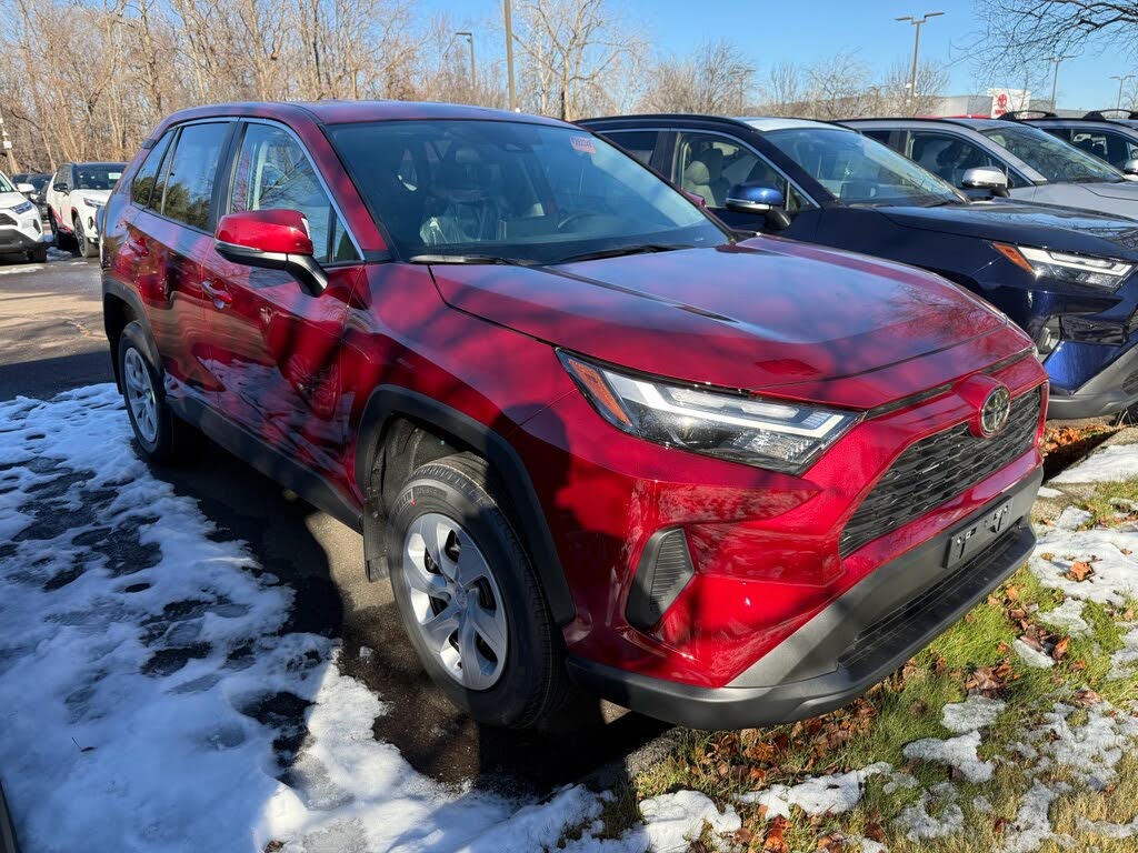 2025 Toyota RAV4 LE AWD