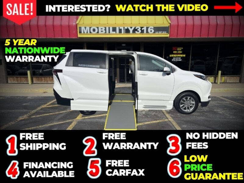 2025 Toyota Sienna LE 8-Passenger FWD