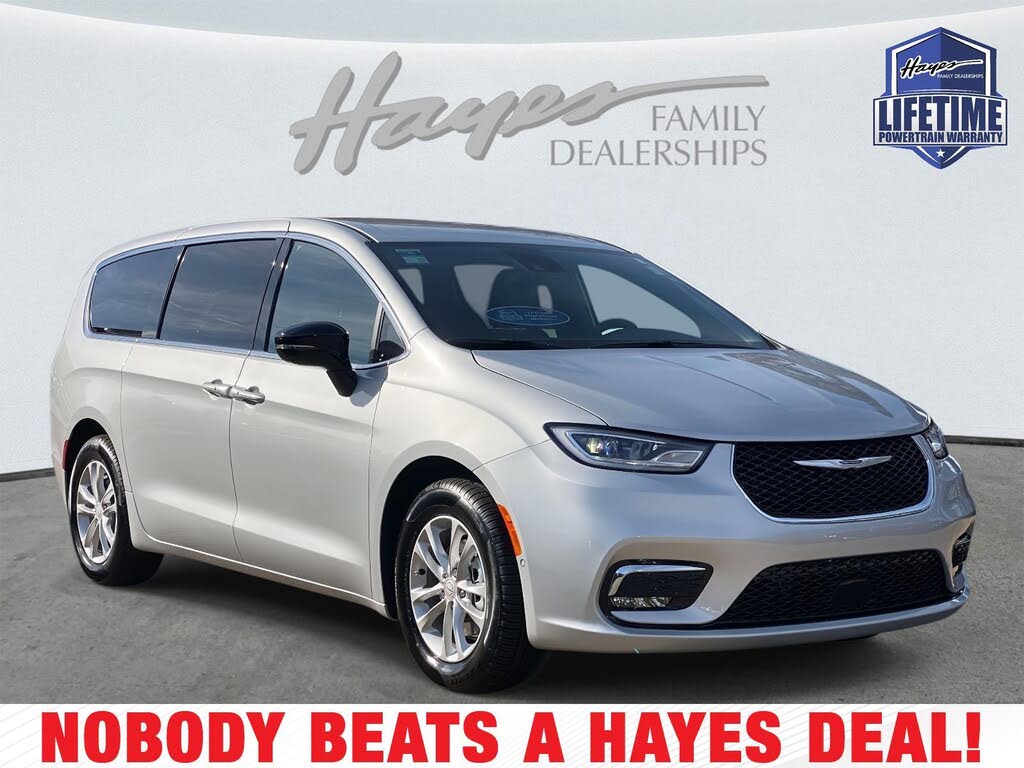 2026 Chrysler Pacifica Select FWD