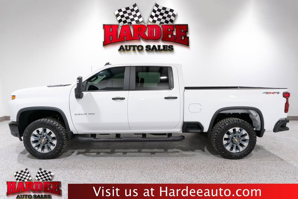 2023 Chevrolet Silverado 2500HD Custom Crew Cab 4WD