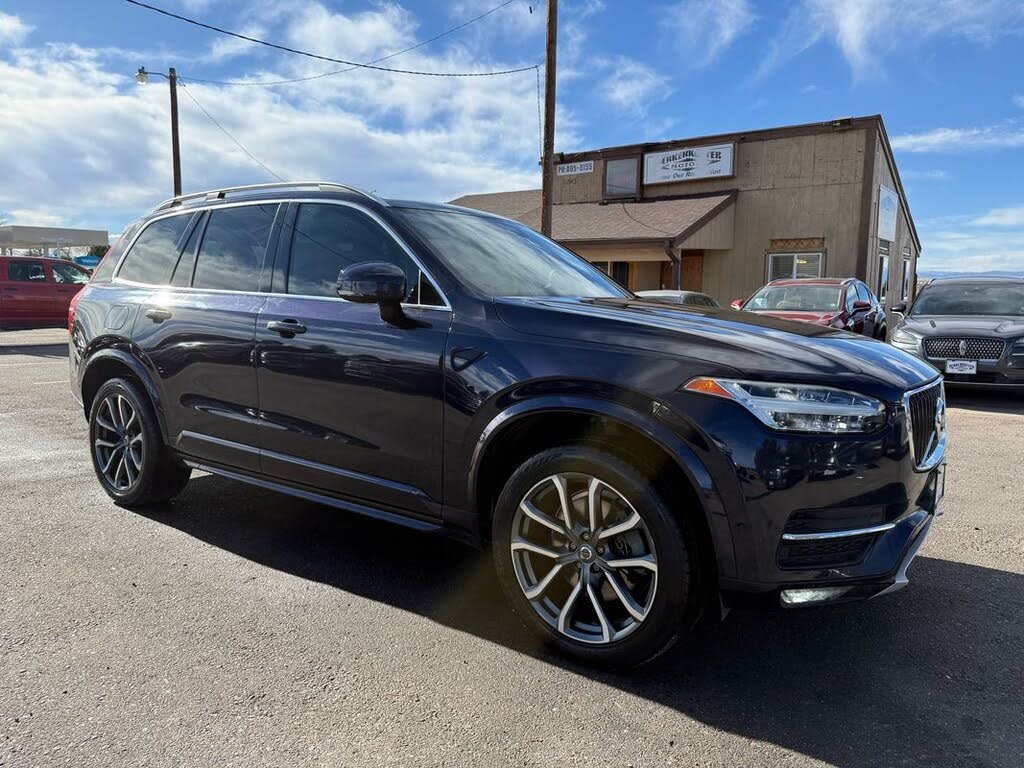 2016 Volvo XC90 T6 Momentum AWD